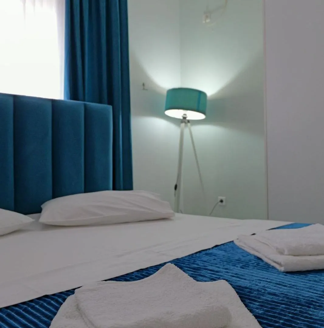 Hotel Eden Sarandë 0*,